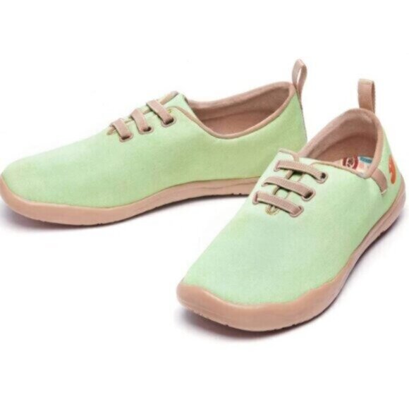 NWT Womens Size 10.5 UIN Slip On Shoes Walking Casual Moguer Pastel Green - Picture 2 of 7